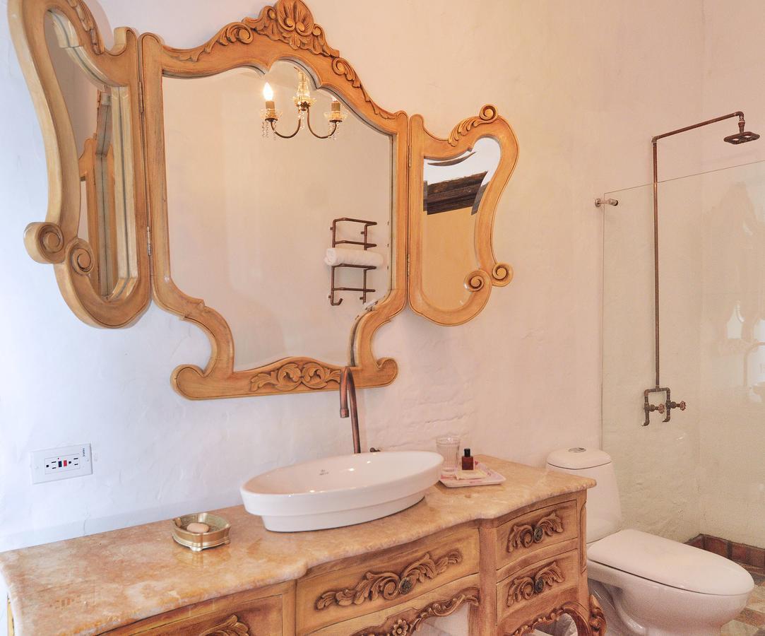 Hotel Casa Palosanto ซาปาโตกา ภายนอก รูปภาพ